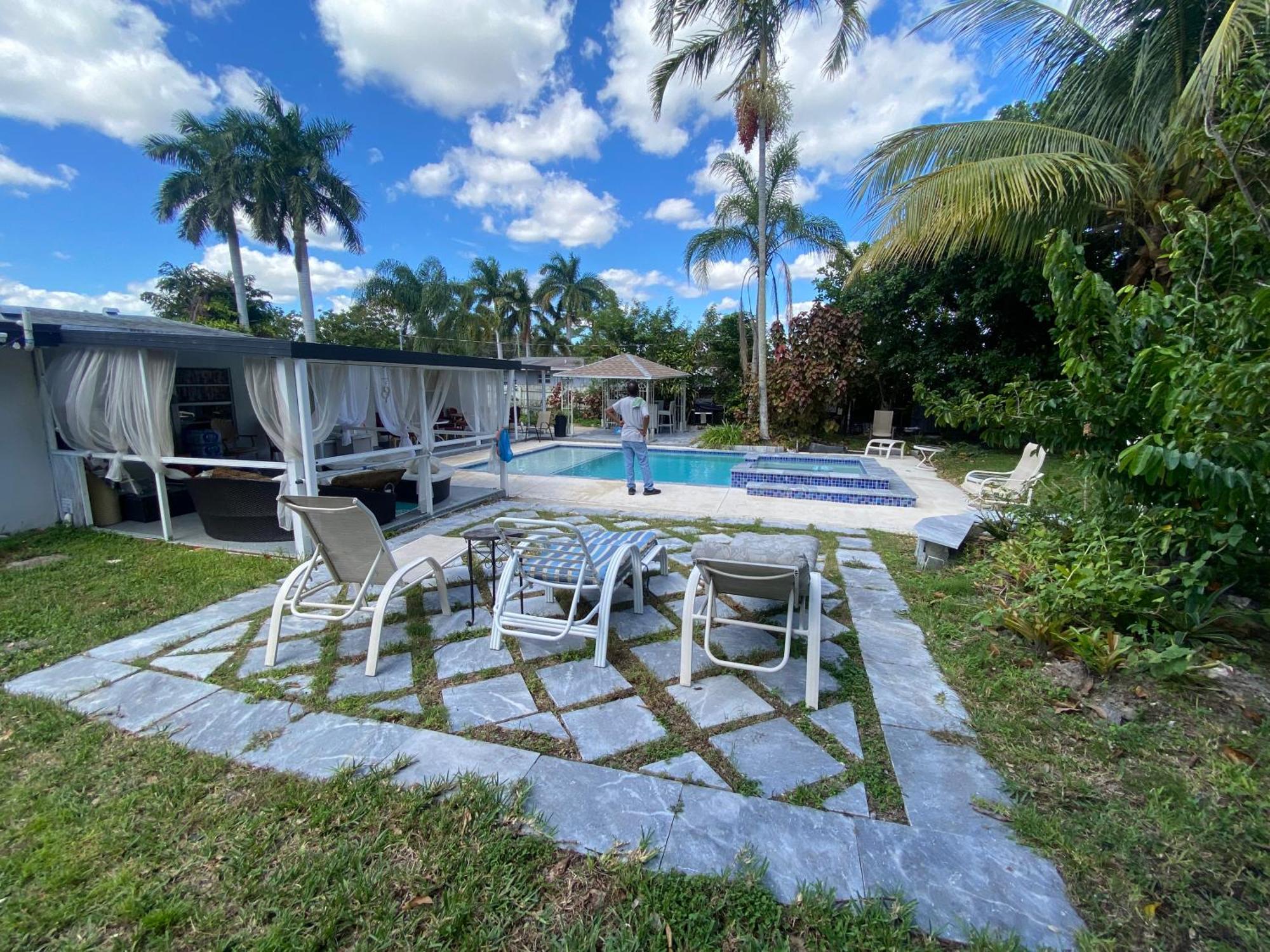 Villa Private Retreat Lake Worth Beach Exterior foto
